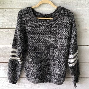 Jessica Simpson grey sweater